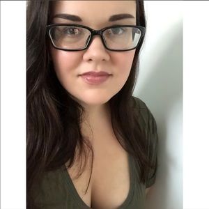 Meet your Posher, Deanna